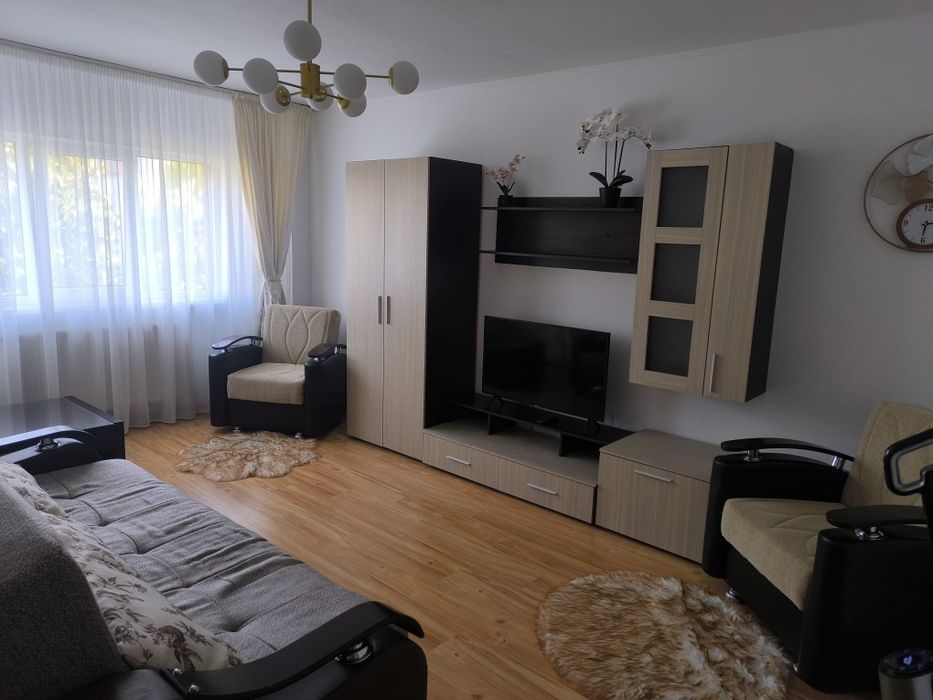 Proprietar inchiriez apartament 2 camere Aviatiei
