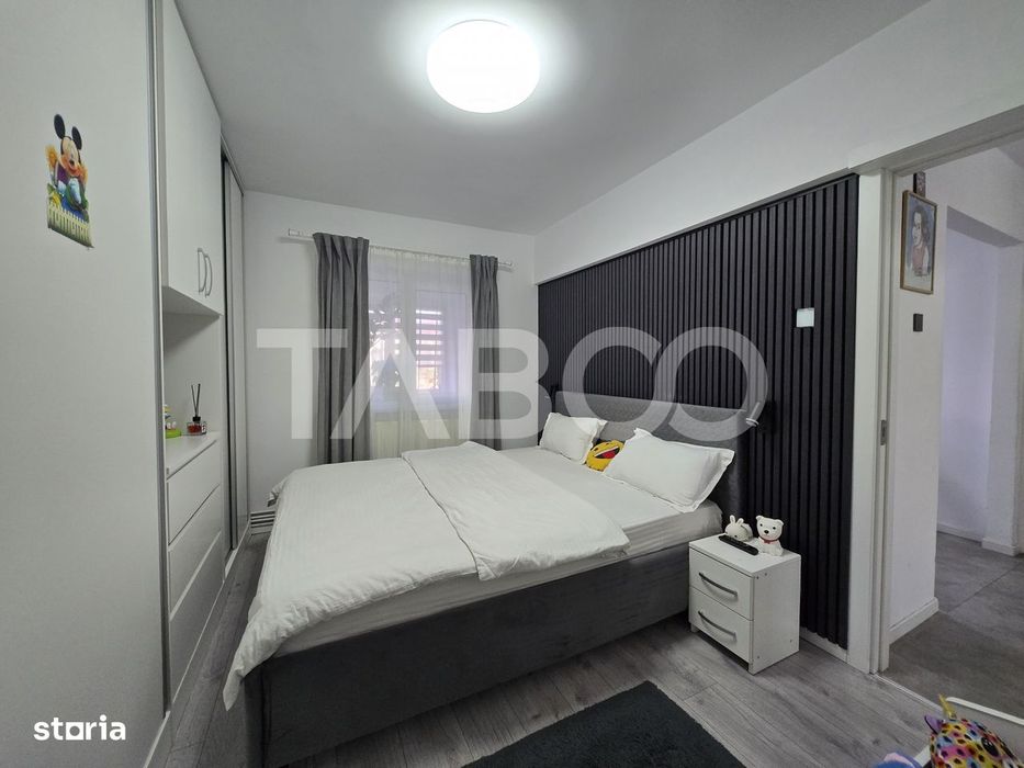 Apartament 2 camere de vanzare 51mpu decomandat Vasile Aaron Sibiu — fotografia 3