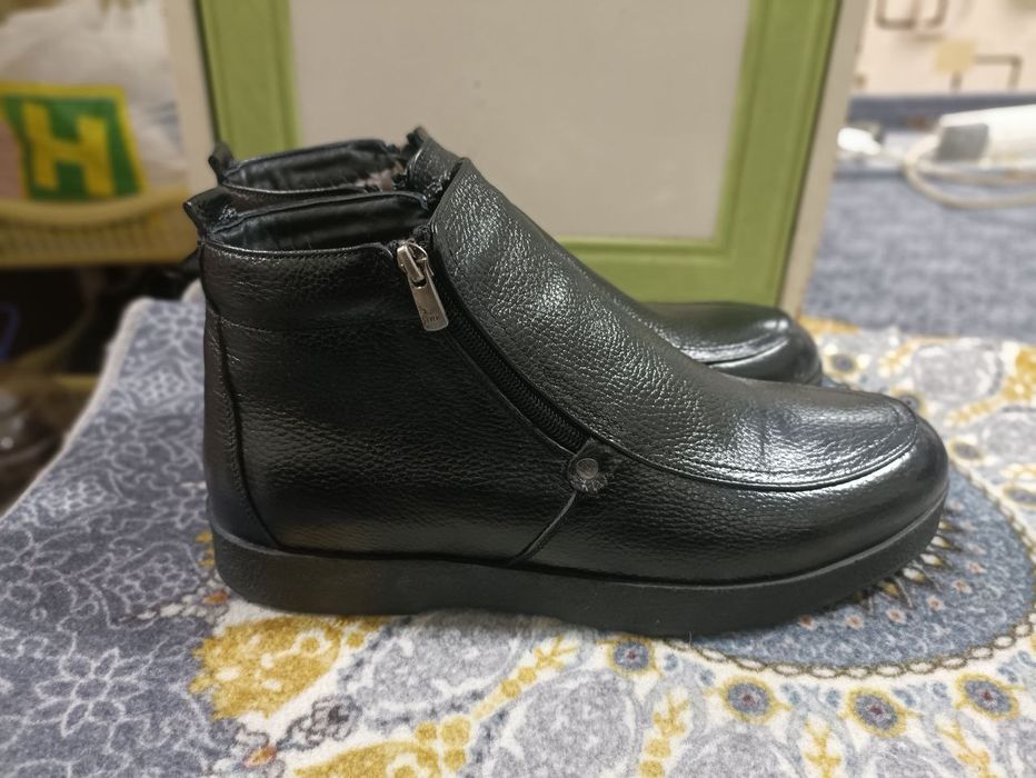 Срочно продается в скидки Саламандер полсапок из натуральной кожи