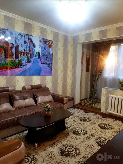 Диван в отличном состоянии б/у
