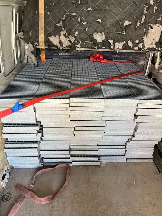 Trepte zincate galvanizate