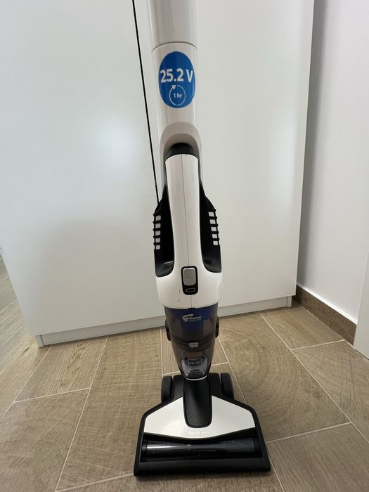 Aspirator vertical PHILIPS PowerPro Duo 2 în 1 FC6171/01