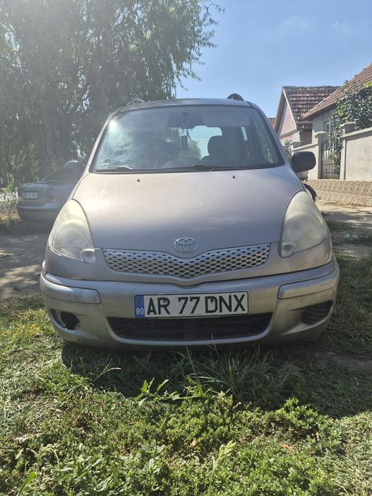 TOYOTA Yaris Verso 2005 — imagine 3