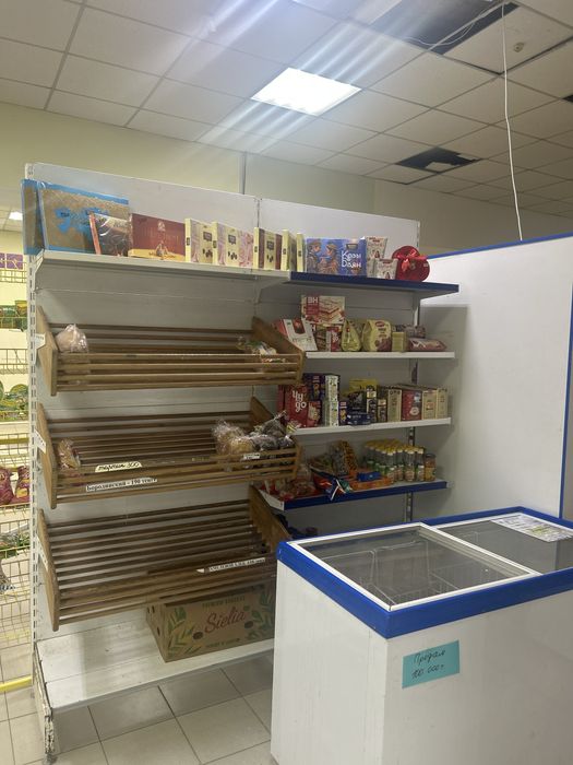 Продам оборудование для магазина