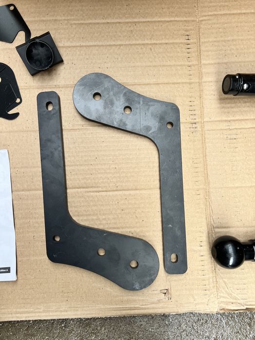 Vand nuca carlig/cui remorcare Dacia Duster 2013/2017