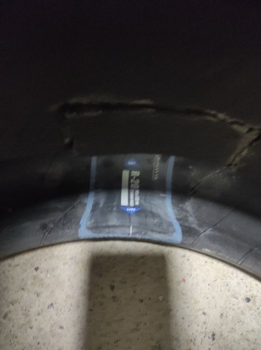 Michelin pilot sport 4 suv. Holati juda yaxshi. Kelishtirib beraman.