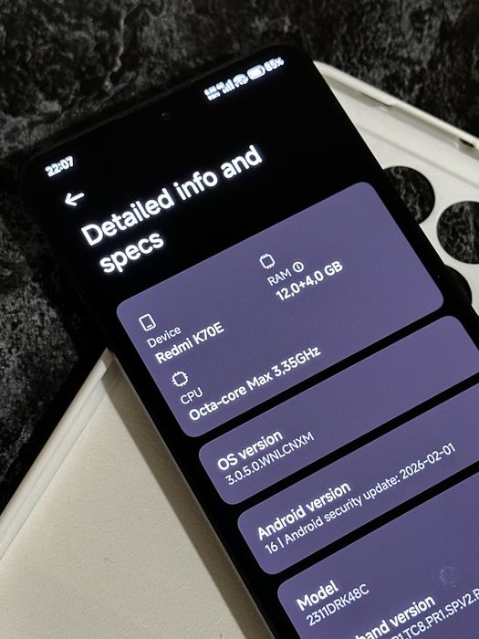 Redmi K70e  на  12+12/256GB