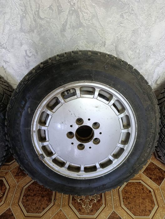 Продам диски с шинам