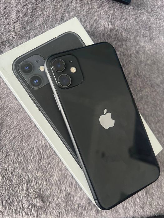 продается айфон 11