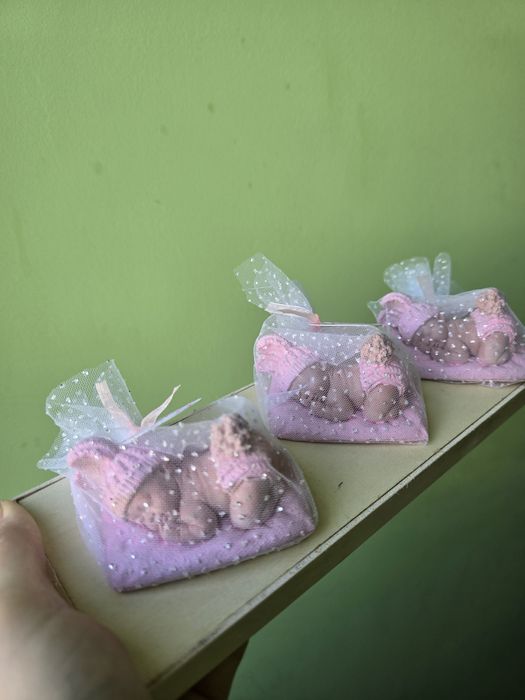 ~Бебенце върху възглавница или крило~Подарък за гости~Ръчна изработка~