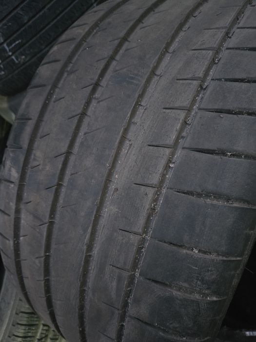 Продам пару 285/30/21