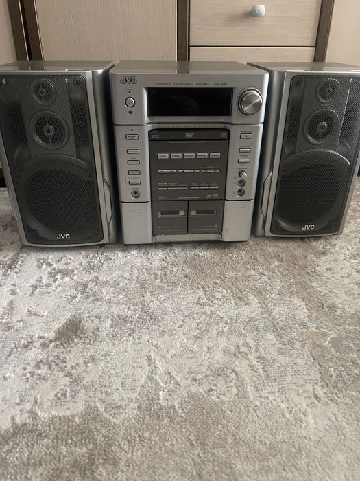 Музыкальный центр JVC