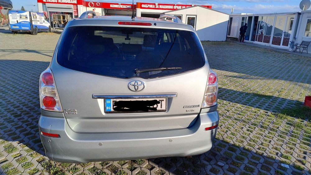 TOYOTA Corolla VERSO 7местна