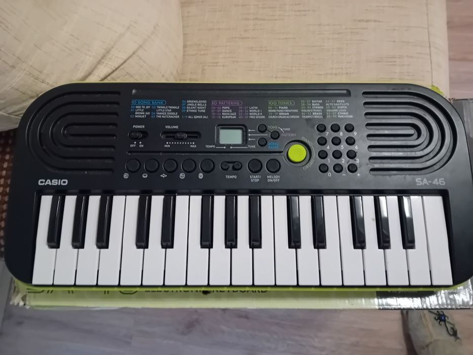 Синтезатор Casio