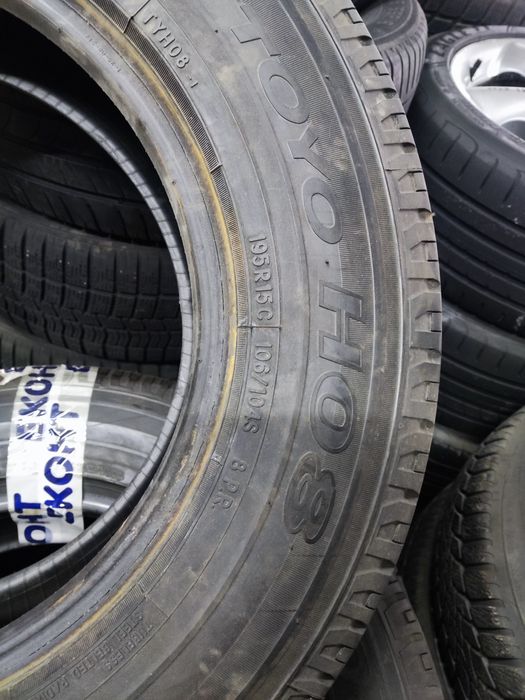 195R15C TOYO Tires H08