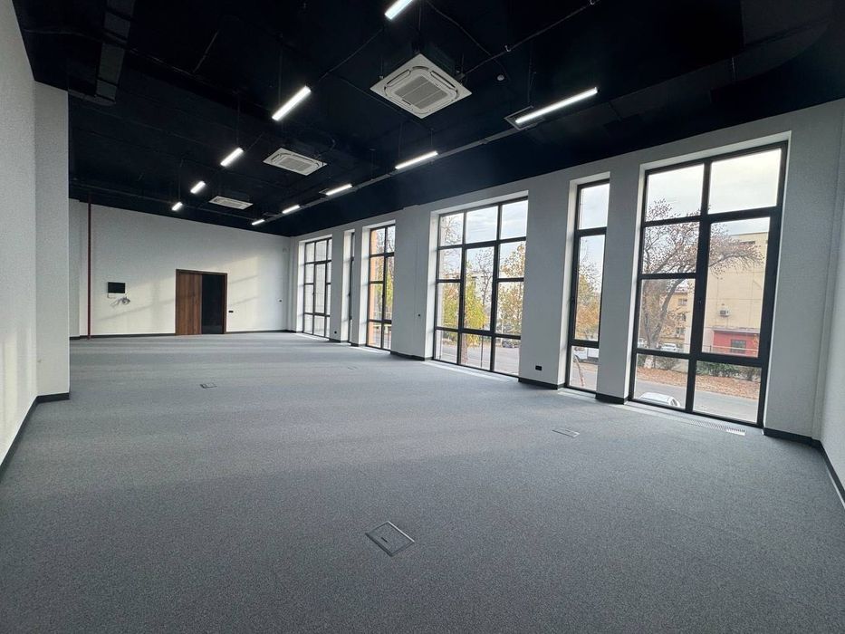 Аренда офис, Улица Махтумкули, 1050м2