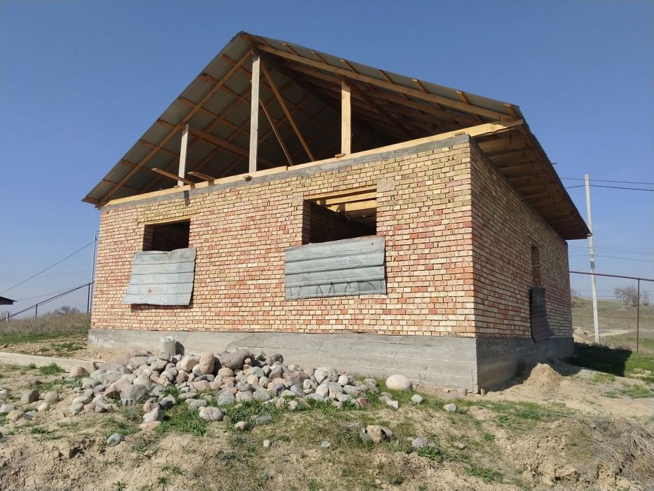 Жер үй сатылады..