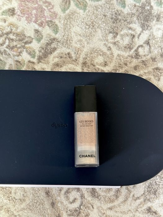 Тональный флюид Chanel