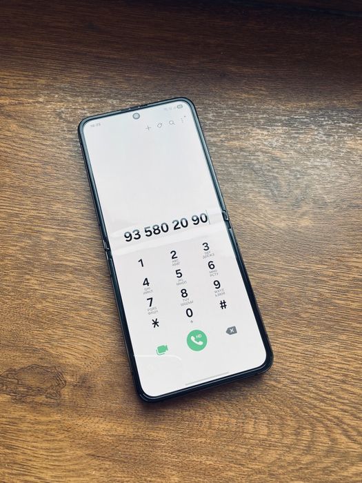 Samsung z flip 5 sotladi