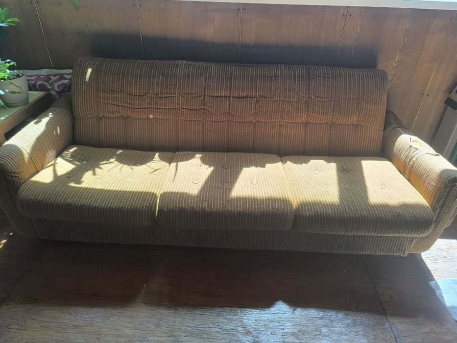 Диван б/у, даром
