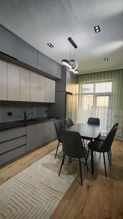 СРОЧНО ! Продается квартира в Яшнабаде 2/7/10 (65 кв/м) ЖК CHINA HOUSE