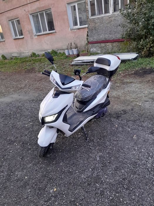 Продам новый скутер!