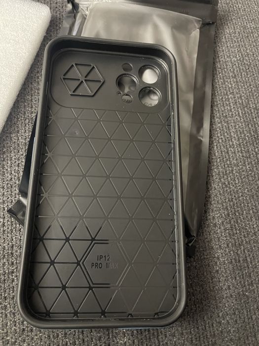 Кейс iphone 12 pro max