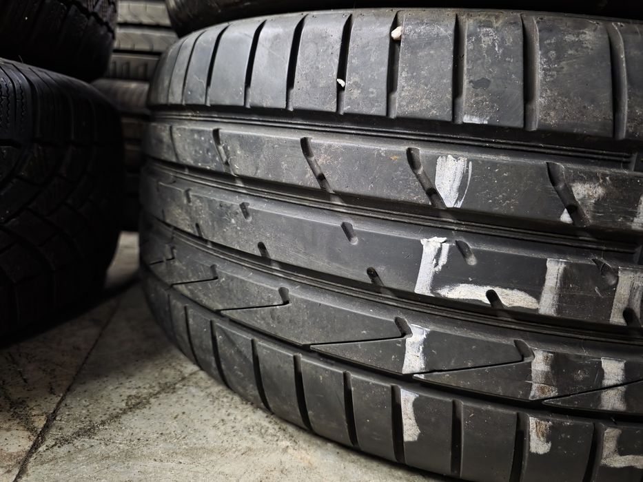 2бр Летни гуми 245 40 18 - Hankook