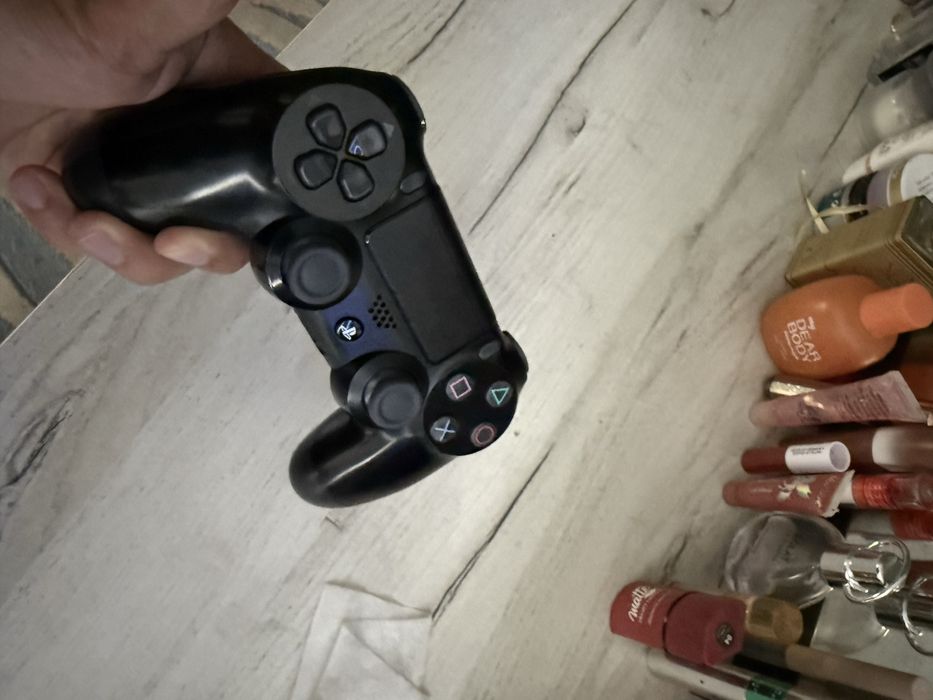 PlayStation 4 Pro 1 tb