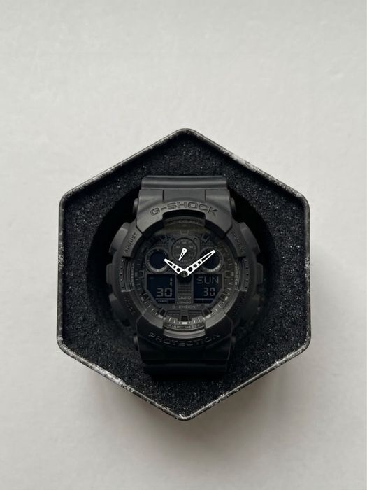 Часовник ,,G shock”