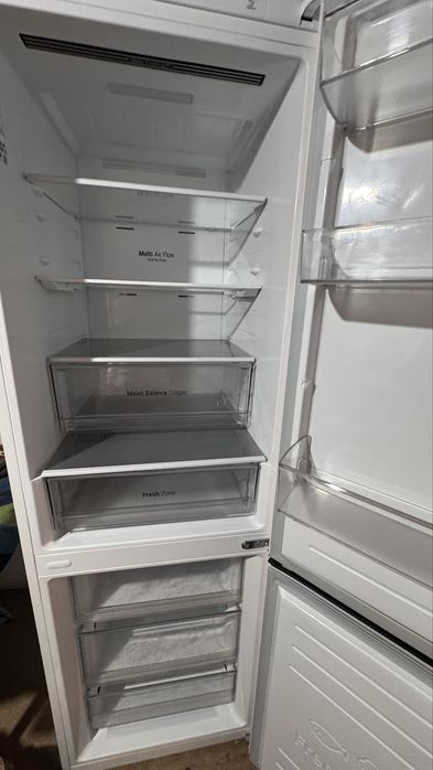Продаю холодильник LG