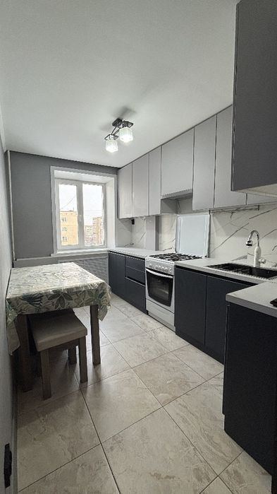 Продам 4х комнатную квартиру