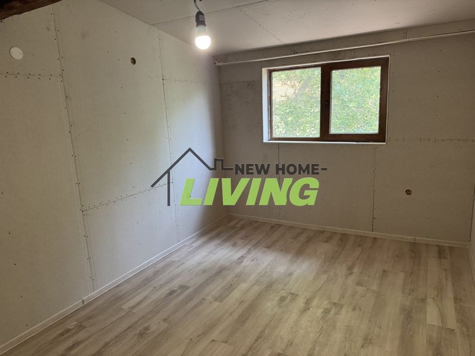 Продава се Етаж от къща в Пловдив, Център - 70 кв.м за 2786 €/кв.м - Снимка #2