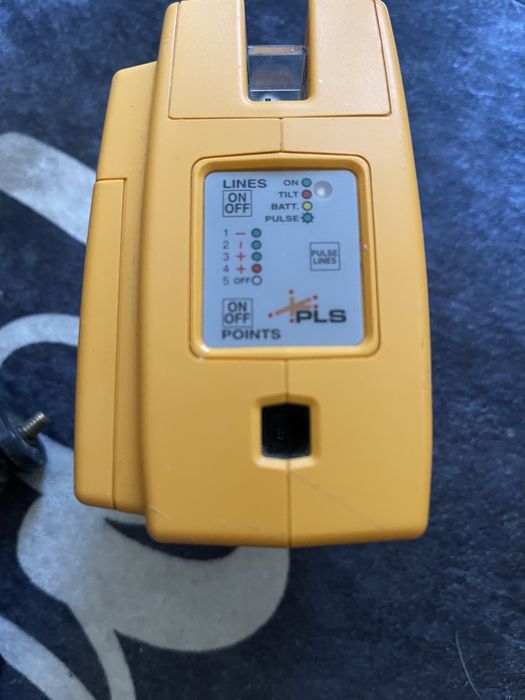 PLS4 Точков лазерен нивелир