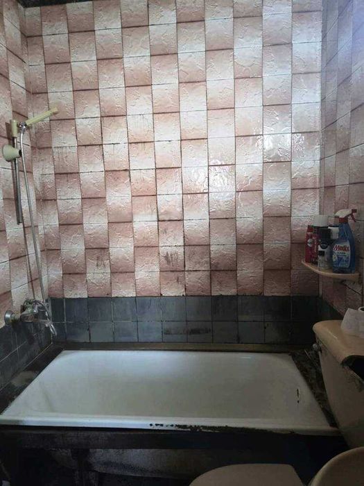 Продава се Тристаен апартамент в Търговище, Център - 60 кв.м за 1190 €/кв.м - Снимка #5