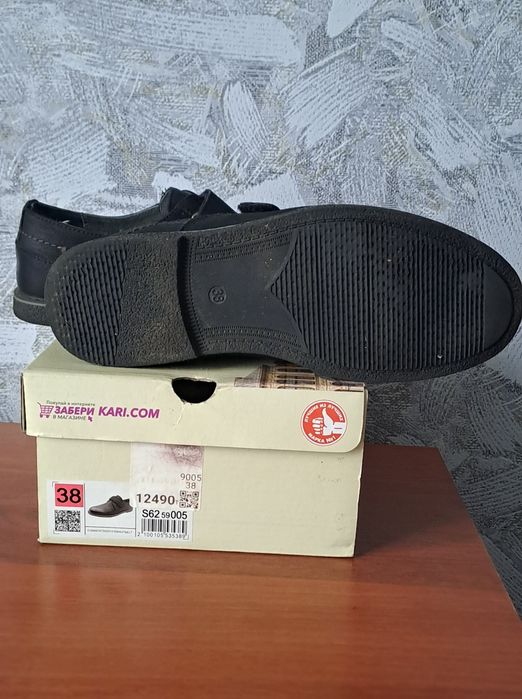 Продам полуботинки