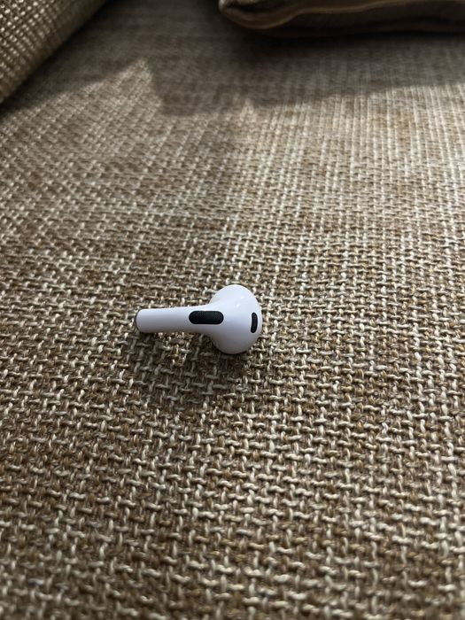 Левый наушник Air Pods 3