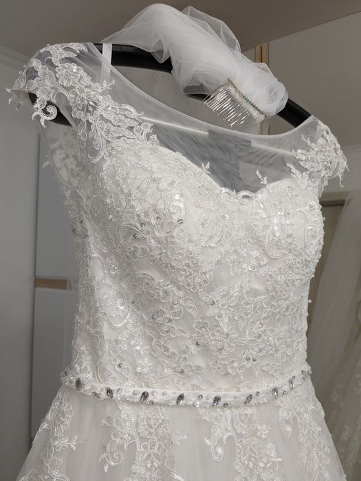 Платье свадебное