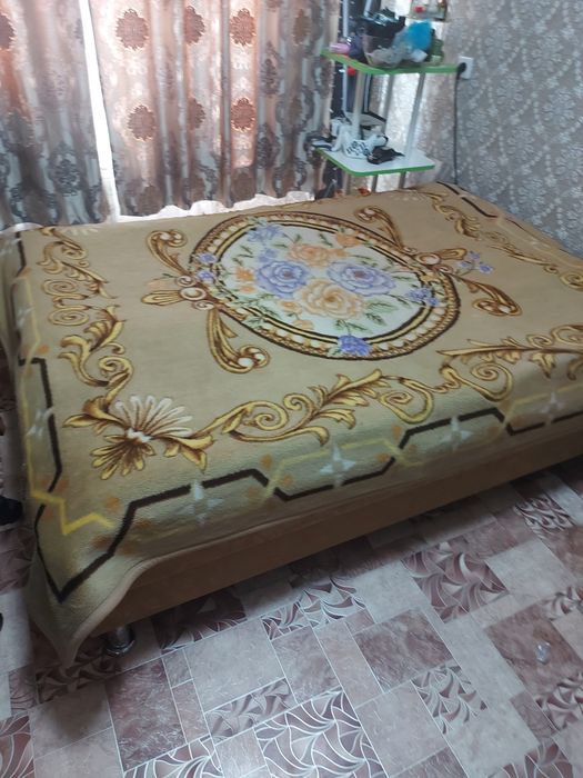 Продам одеяло б/у в хорошем состоянии за 3000тг.