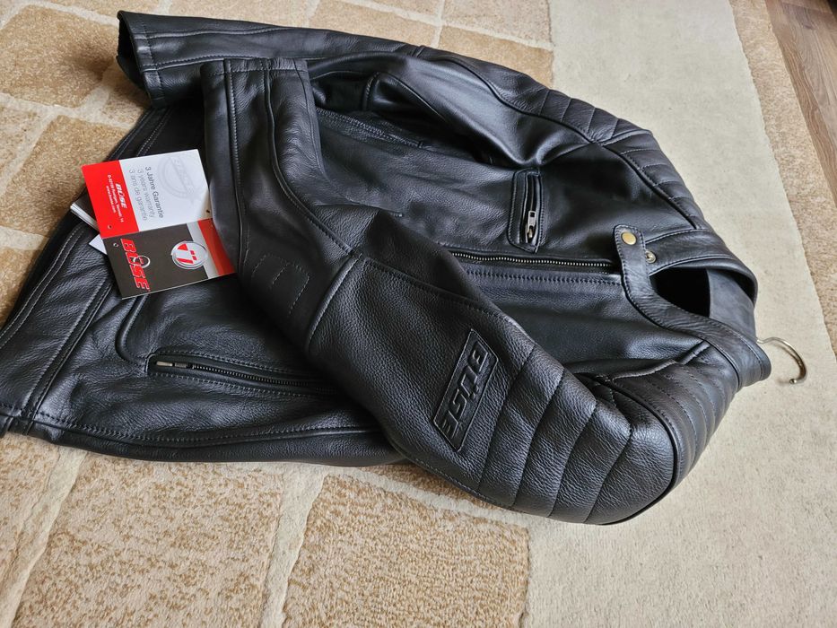 Oferta sărbătorilor: Geaca Buse (moto) din piele