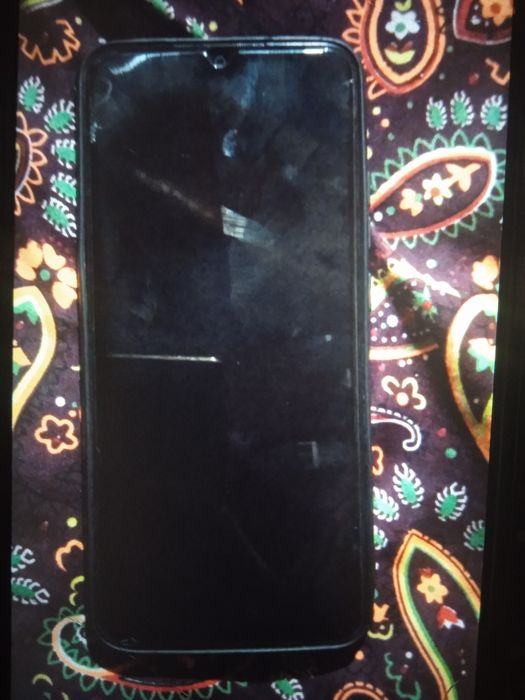 Redmi 9C aybi yoq 600 ming som karobka yoq