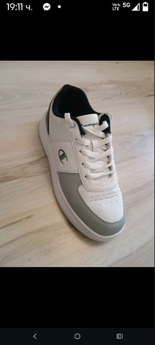 Нови обувки  champion..