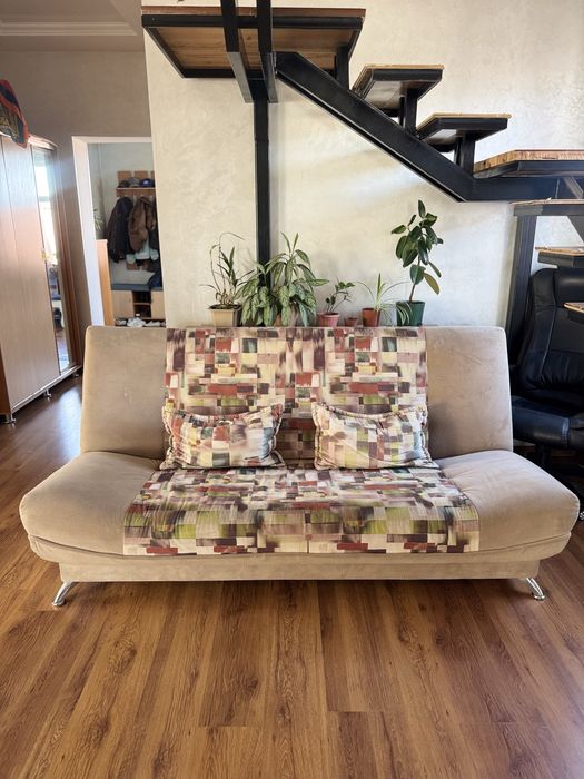 Диван для гостиной