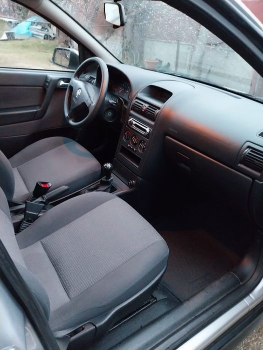 Vând Opel Astra 1.4 benzină, 72.000 km, an fab.2008, ITP valabil