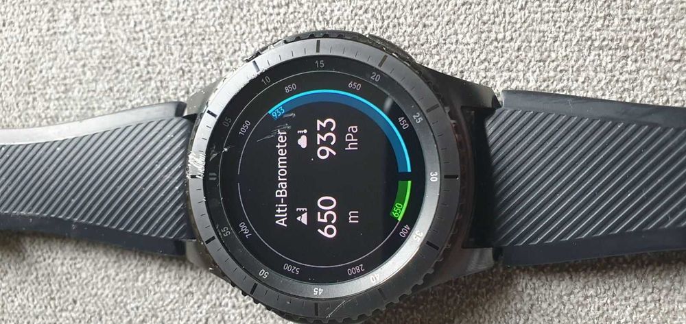 Samsung Gear S3 Frontier смарт часовник