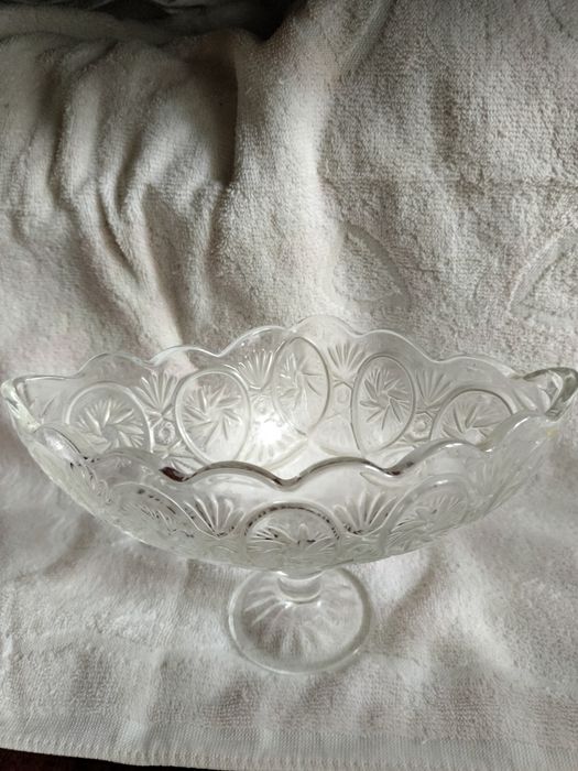 Продам хрустальную посуду