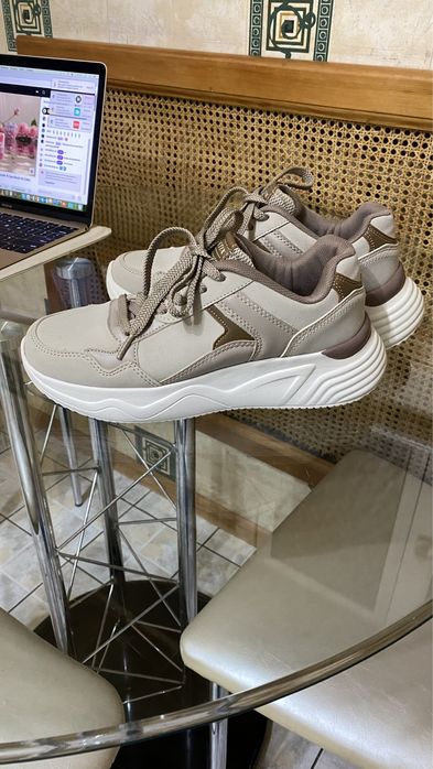 kinetix! обувь для мужчин и женщин! 38 размер