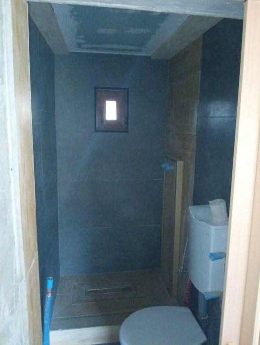 Vând casă cu 58 arii de teren langă orasul Dej