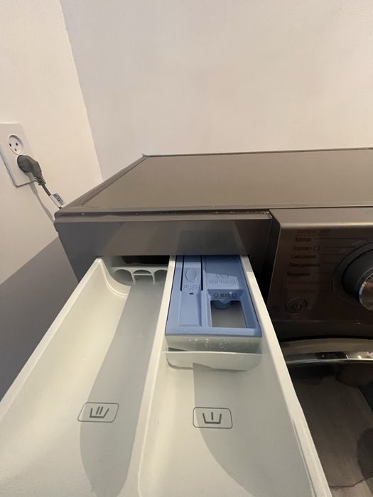 LG 8 кл  срочно продам