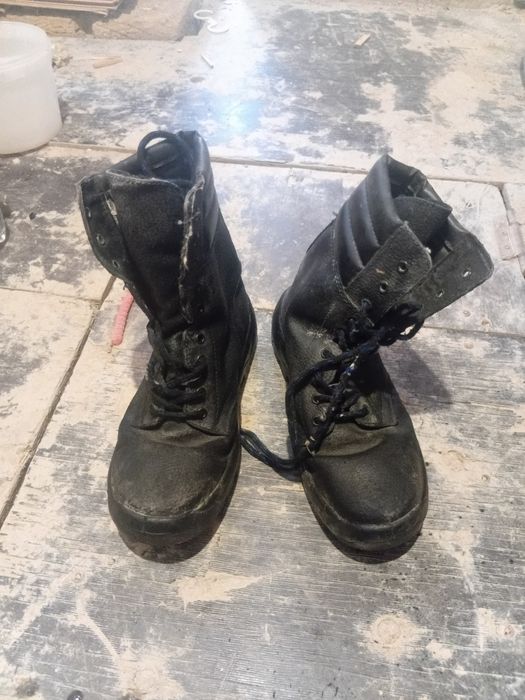 Аяқ киым берцы сатлад 5,6мын